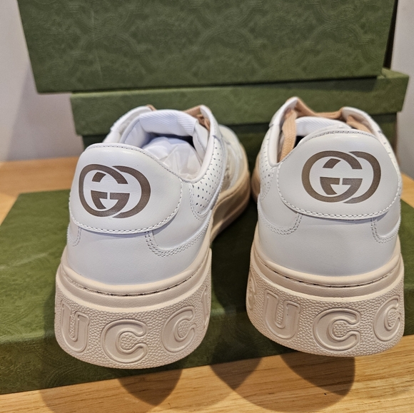 GUCCI GG Embossed Low-top Sneakers EU 40.5 - Picture 7 of 7